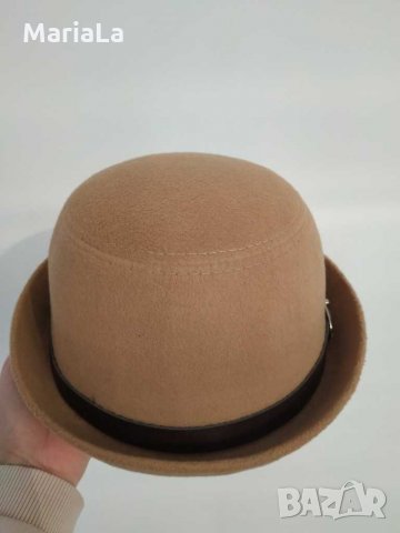 Дамска шапка, снимка 1 - Шапки - 28526695