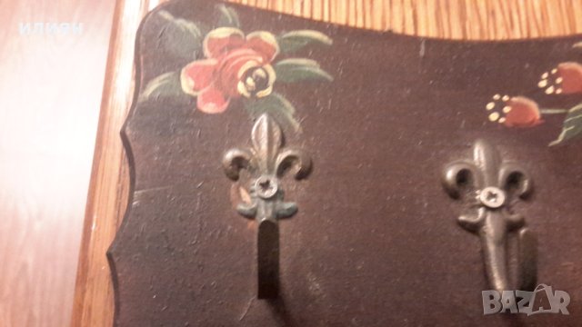 Малка закачалка изработка дърво и метал изрисувана ръчно , снимка 9 - Декорация за дома - 43341815