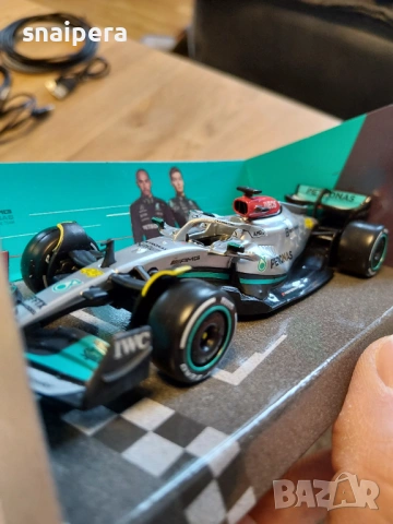 Сувенирна количка на Мерцедес от Формула 1, снимка 7 - Колекции - 53575797