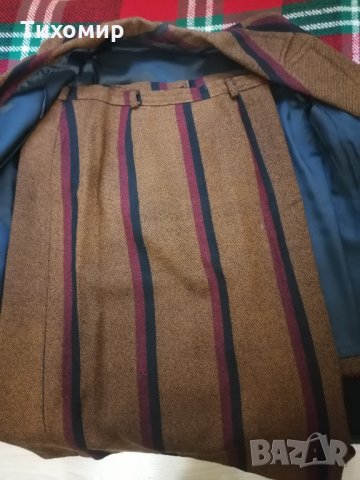 Дамски вълнен костюм  с пола и сако с хастар, снимка 2 - Костюми - 34851097