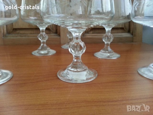 Стари кристални чаши с гравюра, снимка 5 - Антикварни и старинни предмети - 33350782
