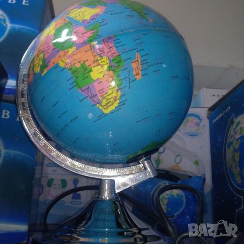 Светещ глобус с политическа карта на света,уникат, снимка 1 - Образователни игри - 16595612