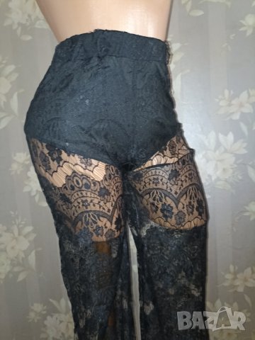 Дантелен панталон с широк крачол и вградени бикини XS, снимка 5 - Панталони - 43580131