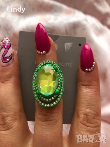 Пръстен нов , снимка 2 - Бижутерийни комплекти - 39917703