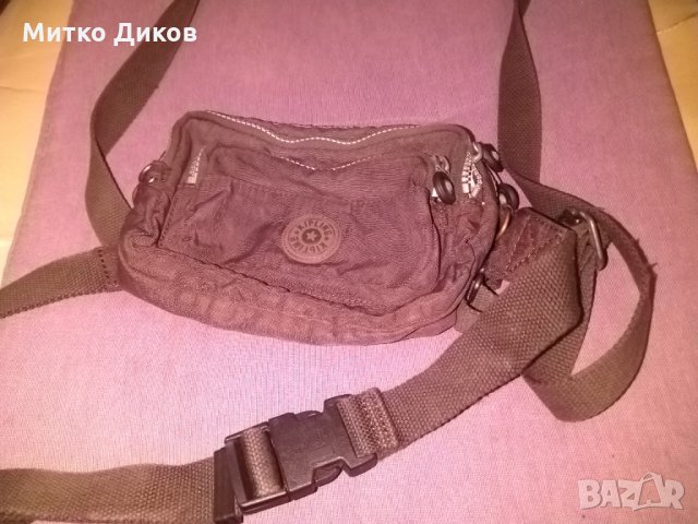 Мъжка чанта промазан плат маркова на Киплинг-две позици  за през рамо и колан 20х15х6см, снимка 2 - Чанти - 35318873