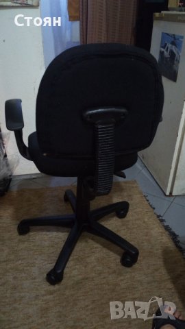 Офис стол в отлично състояние, снимка 4 - Столове - 37769827