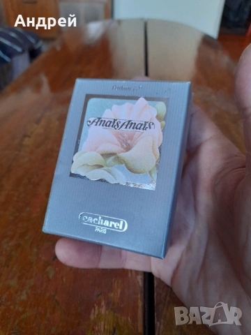 Стар одеколон Anais Anais, снимка 2 - Други ценни предмети - 53454106