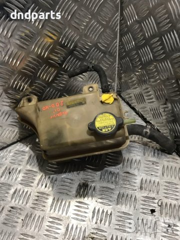 Казанче антифриз за Toyota Avensis, 2.0D-4D, 110к.с., 2001г.