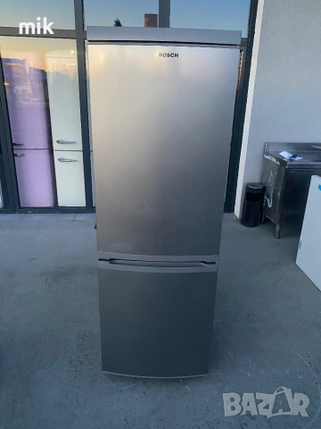 Хладилник с фризер Bosch , снимка 4 - Хладилници - 44912917