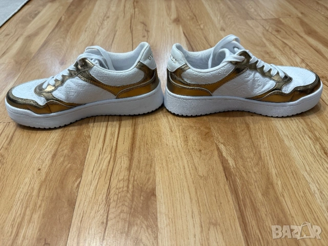 Guess оригинални дамски кецове, снимка 4 - Кецове - 53314979