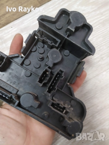 Държач крушки за Volkswagen Golf III 1H6945520 , 1H6945257 , снимка 2 - Части - 51477628