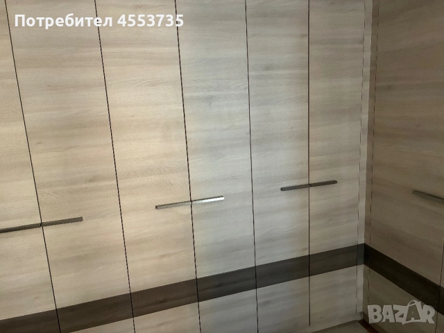 Спешно! Продавам голям гардероб с дължина 3,80, снимка 5 - Гардероби - 52544180