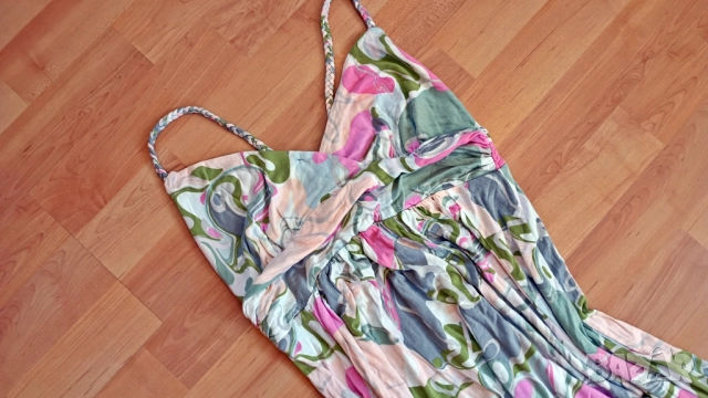 Escada, снимка 3 - Рокли - 52414265