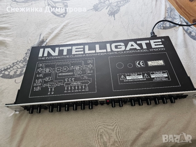 Професионален еквалайзер Behringer XR2000, снимка 2 - Еквалайзери - 51550681