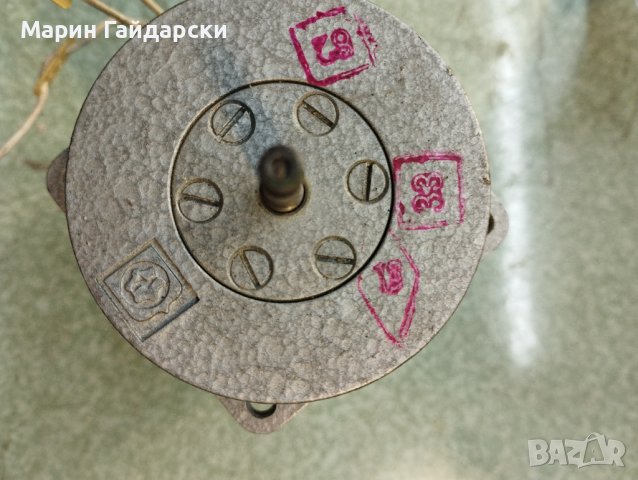 Продава различни двигатели на 12v и 220v, снимка 13 - Друга електроника - 39634270