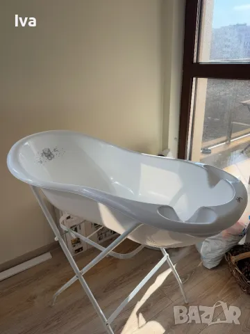 Нова Бебешка вана за къпане със стойка и подложка