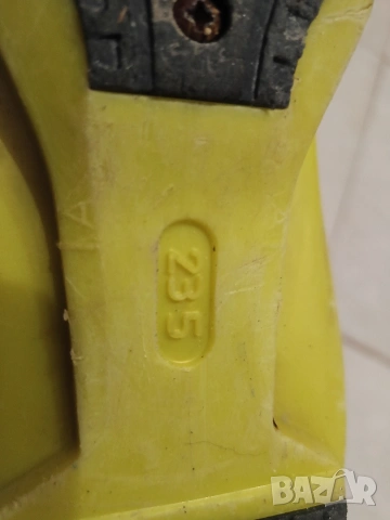   Детски ски обувки Fischer RC4 JR, 37-37.5 номер, снимка 6 - Зимни спортове - 53149347