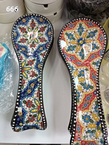 Поставки за лъжици