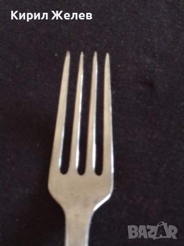 Стара вилица от соца с маркировка В. Търново сърп и чук за КОЛЕКЦИЯ ДЕКОРАЦИЯ 42158, снимка 3 - Други ценни предмети - 43819590