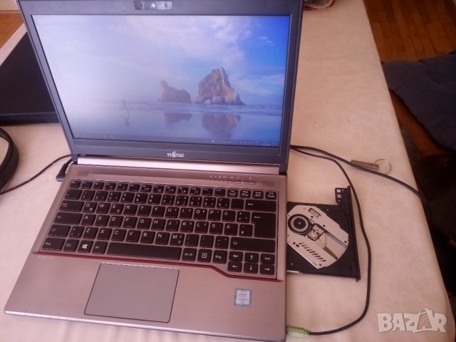 Лаптоп Fujitsu Intel i5, снимка 2 - Лаптопи за дома - 43813550