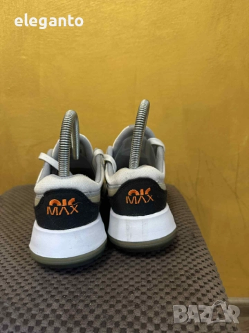 Юношески маратонки NIKE AIR MAX MOTIF  , №36.5, снимка 5 - Детски маратонки - 52963734