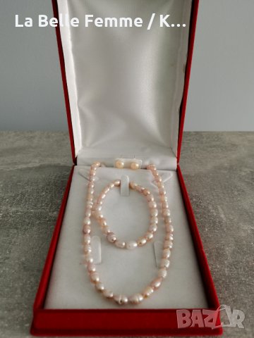 Комплект колие с обеци и гривна от перли в луксозна кутия, снимка 3 - Бижутерийни комплекти - 34878364