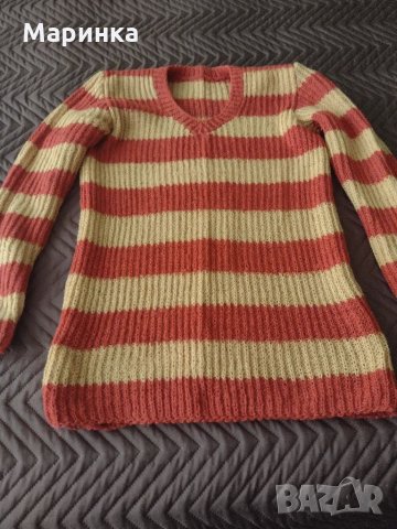 Ръчно плетен вълнен пуловер