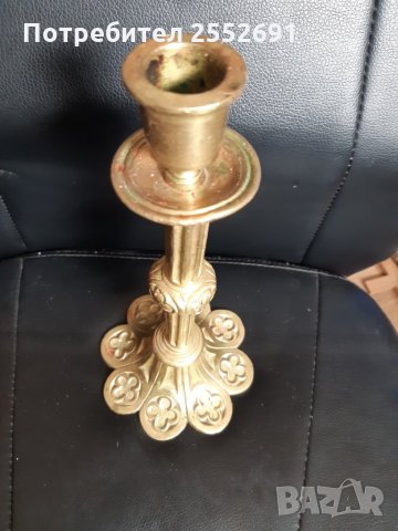 Свещник , снимка 2 - Антикварни и старинни предмети - 27801852