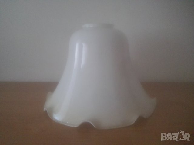 Плафон порцелан камбана, снимка 1 - Лампи за таван - 37057884