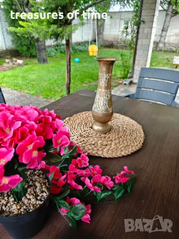 Месингова ваза | Ръчна гравюра | Винтидж интериор, снимка 2 - Антикварни и старинни предмети - 50064662