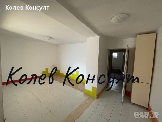 Продавам къща до автогара, снимка 1