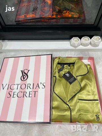 Сатенена нощница Victoria’s Secret, снимка 1 - Нощници - 44025023