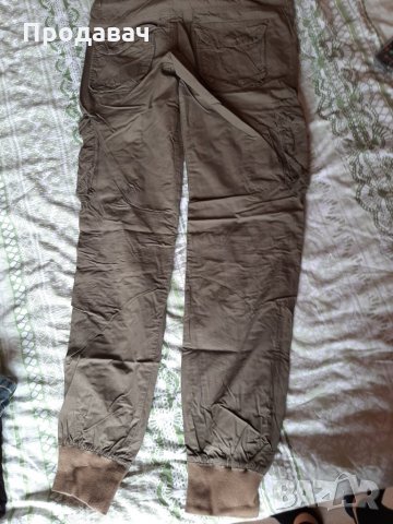 Зелен панталон с джобове Terranova 