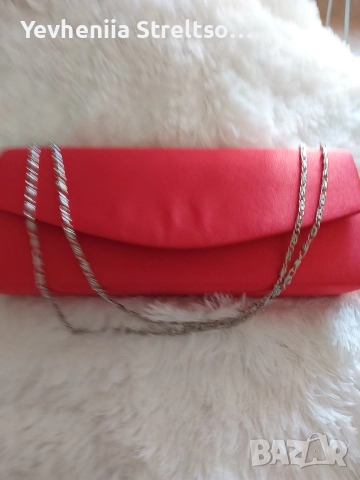 Новая сумка из атласа на ручке цепочке