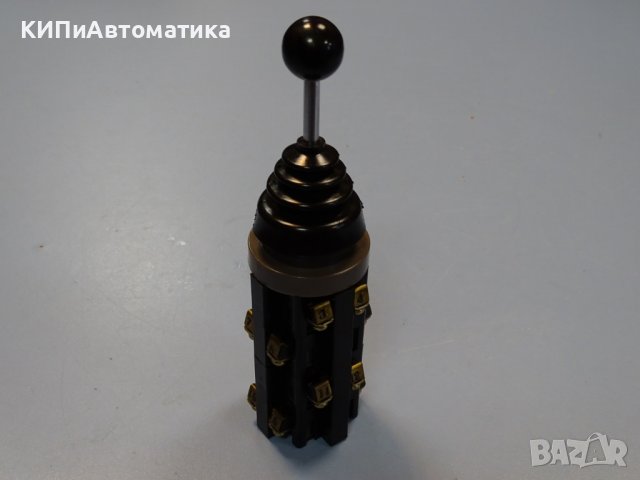 джойстик IZUMI/IDEC ARN 41-10652 Joystick switch 4 position