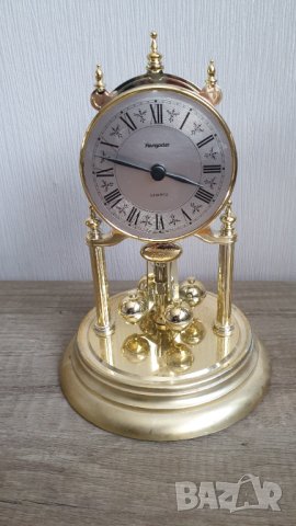 Немски кварцов настолен часовник Hangarter със стъклен купол, снимка 3 - Антикварни и старинни предмети - 43790429