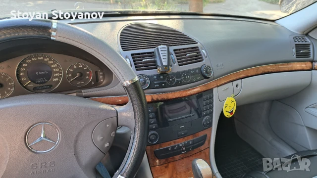 Продавам Мерцедес-Бенц Е240 Газ-бензин, снимка 7 - Автомобили и джипове - 50950609