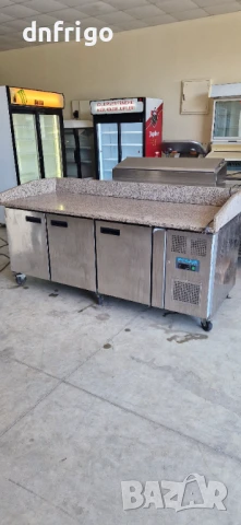 Хладилна маса с гранитен плот пица маса
