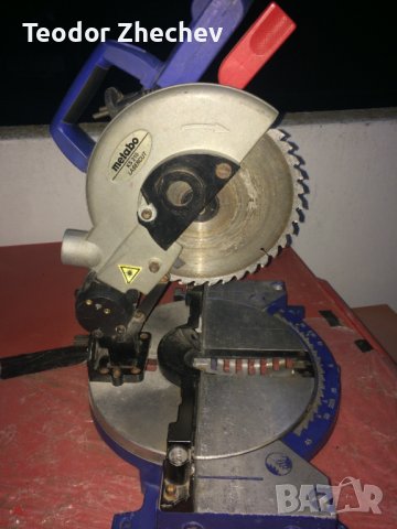 Настолен циркуляр пендула Metabo KS 210 Lasercut