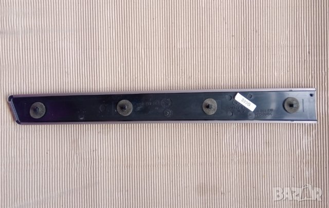 лайсна врата- предна дясна Audi A6 c5, снимка 3 - Части - 37090351