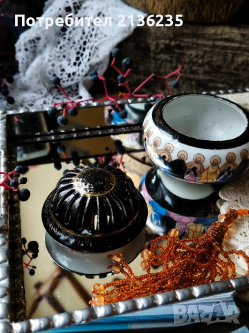 Японска порцеланова кутия , снимка 4 - Антикварни и старинни предмети - 51991374