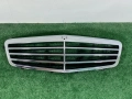 решетка радиаторна Mercedes w212 E klass 2009-2013 г. #1035V, снимка 1