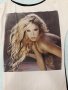 Бяла тениска с паднал ръкав , принт с привлекателна снимка на Шакира, красива, спортно-елегантна, снимка 1 - Тениски - 37416144