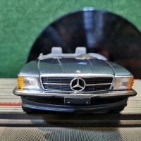 Метална количка Mercedes 300 SL/Norev 1 /18 , снимка 8 - Колекции - 44034684