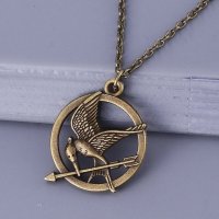 Колие от филма Игрите на глада 1 Сойка присмехулка Hunger Games Mockingjay цвят сребро и старо злато, снимка 5 - Колиета, медальони, синджири - 43336965