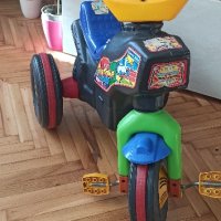 Детски пластмасов мотор триколка , снимка 1 - Коли, камиони, мотори, писти - 43671950
