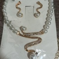 Колие и обеци от перли, снимка 5 - Бижутерийни комплекти - 38030188
