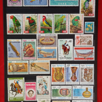 Продавам пощенски марки - четиристотин и осемнадесет броя., снимка 1 - Филателия - 44877918
