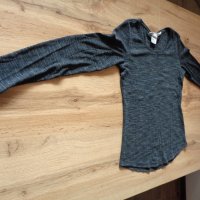 Дамска блуза H&M, снимка 2 - Блузи с дълъг ръкав и пуловери - 43069352