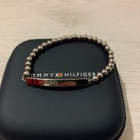 Дамска гривна Tommy Hilfiger, снимка 4 - Гривни - 39717838